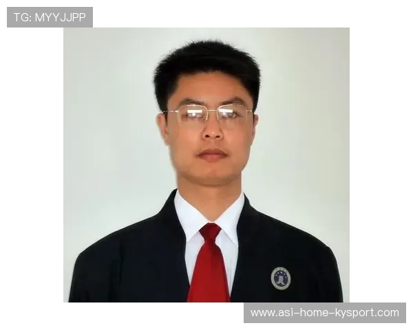 足球俱乐部在青训中设立未成年权益保护与法律咨询通道，青少年足球俱乐部签约合同
